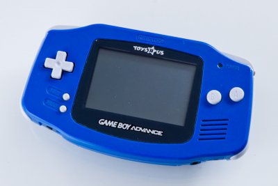 Game Boy Advance Toys 'R' Us Midnight Blue + gra