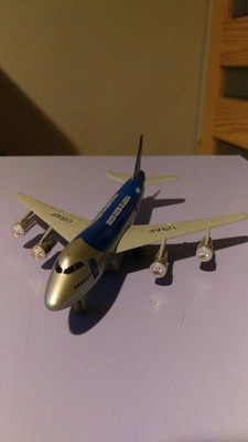 Samolot figurka zabawka  kolekcja OKAZJA UNIKAT