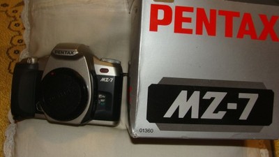 aparat fotograficzny lustrzanka Pentax mz 7
