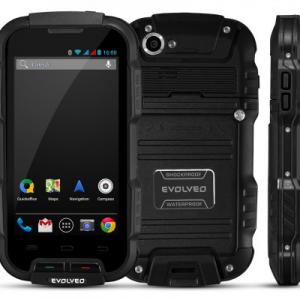 Evolveo StrongPhone Q4 Quad Core Smartphone IP 67