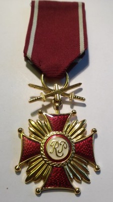 II RP Złoty Krzyż Zasługi z mieczami
