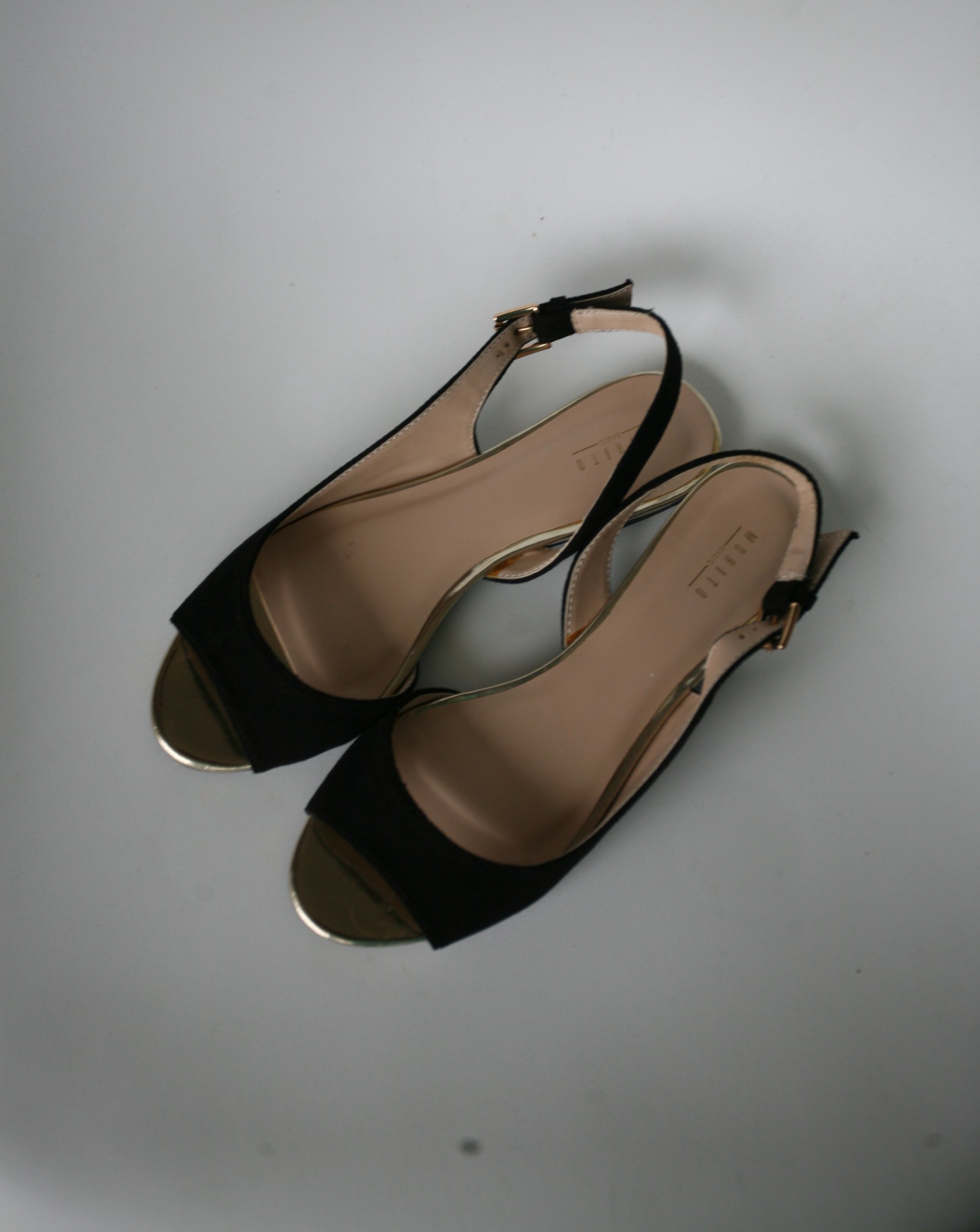 Buty sandały Mohito płaskie czarne r. 36 baleriny - 7034012477 - oficjalne  archiwum Allegro