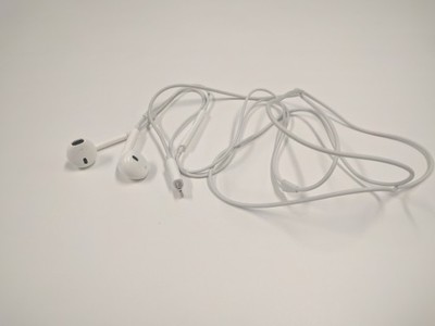 Oryginale słuchawki Apple EarPods Lightning