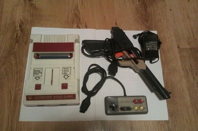Konsola DY-656 400 game + pad,pistolet i zasilacz