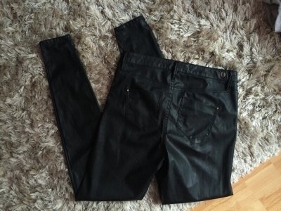 Skórzane spodnie rurki River Island 36 S/XS czarne