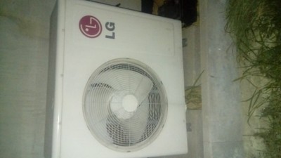 klimatyzacja LG sufitowa 130 m2