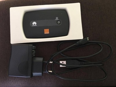 Huawei E5251s-2  USB, GSM Router