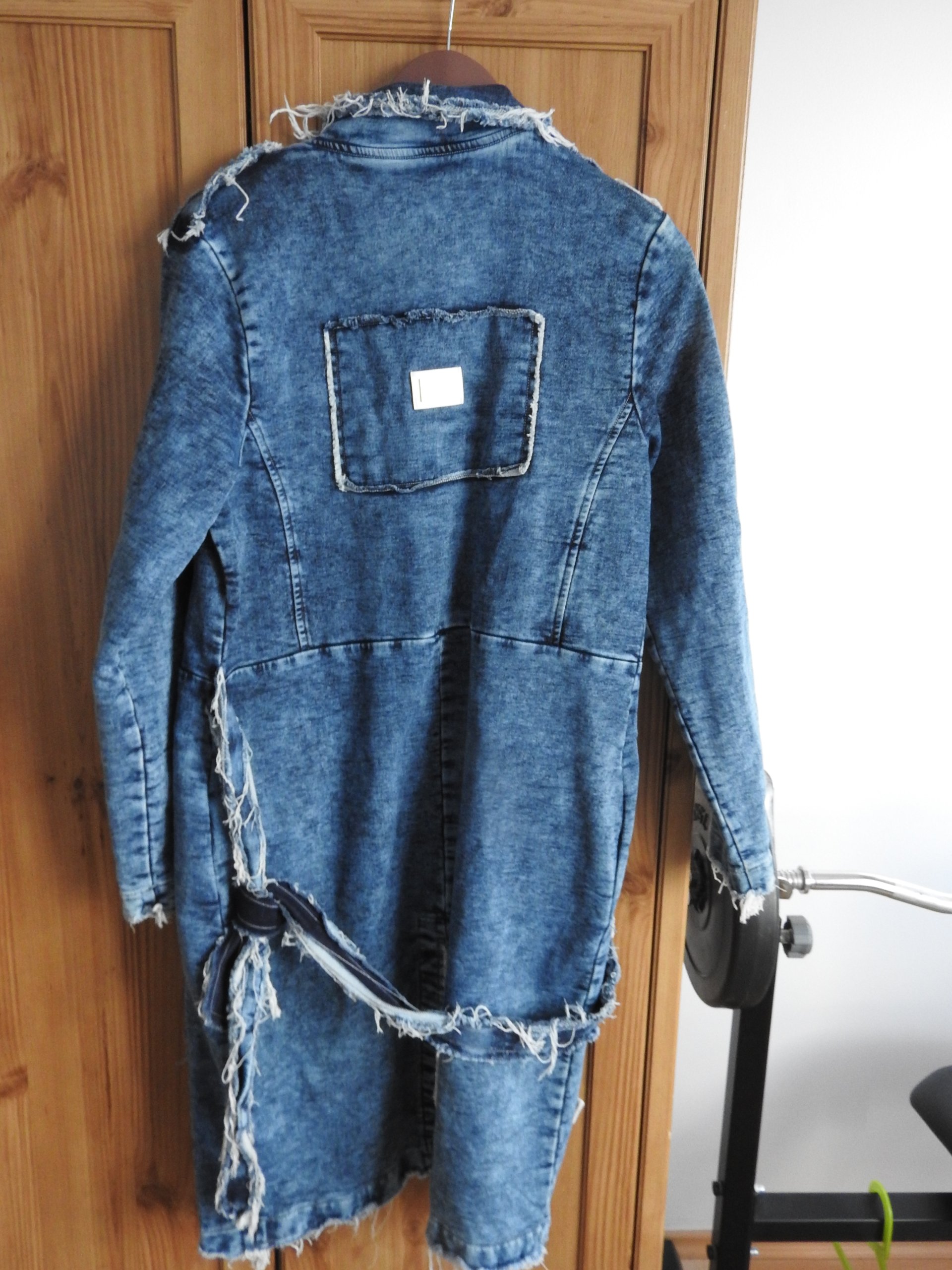 Mega orginalny długi płaszcz jeansowy! - 7008555800 - oficjalne archiwum  Allegro