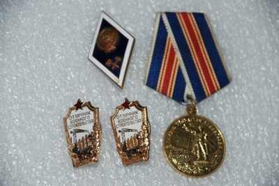 Zestaw odznak i medal CCCP / ZSRR