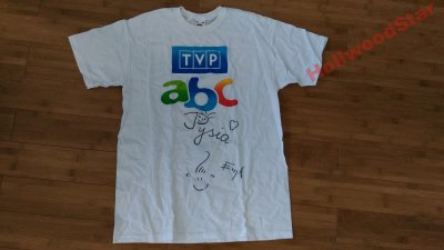 Koszulka z autografami Domisie dla dzieci TVP!