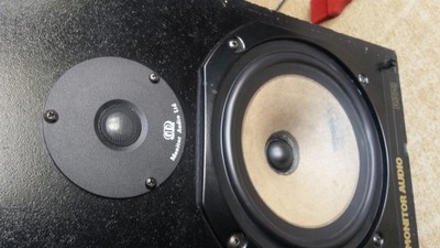 Kolumny MONITOR Audio R-100
