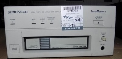 ZMIENIARKA CD SCSI PIONEER DRM-602X SCSI FVAT