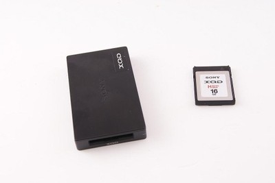 Sony XQD Card Reader USB 3.0 + karta 16 gb MRWE80