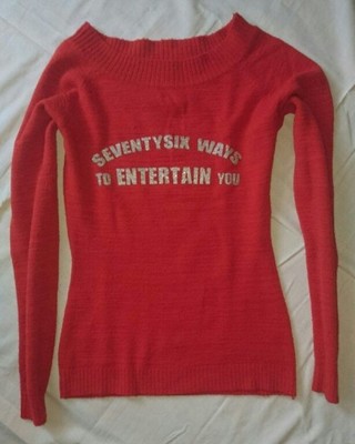 Czerwony śliczny sweterek bardzo ciepły r.S