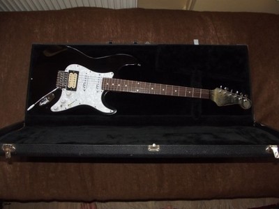 Vintage Stratocaster 2004 + Twardy Case