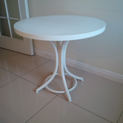 Stół Stolik okrągły biały z drewna giętego