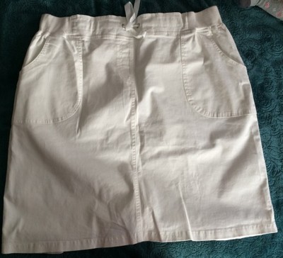 Spódnica biała ze streczem BPC r. 52