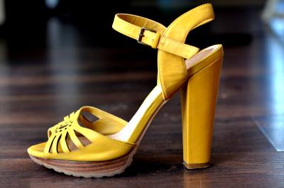 ALDO skórzane żółte wysokie obcasy 12cm sandały 38