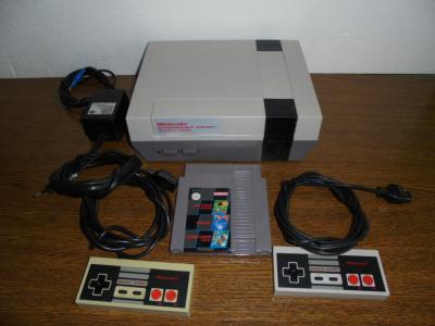 zestaw gra Nintendo ||| NESE 001 NES 002ED 1985
