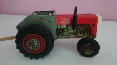 Traktor TYTAN CZZ 4046