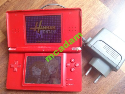Konsola Nintendo DS czerwona z zasilaczem