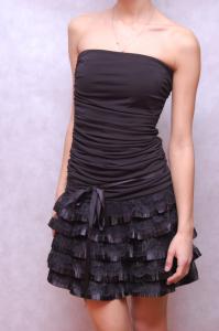 Czarna sukienka z fabanami -Rozmiar 36.