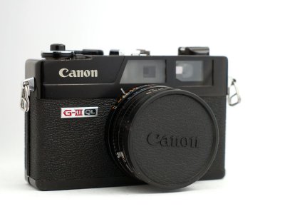 Canon Canonet GIII QL17  /Hala Mirowska/