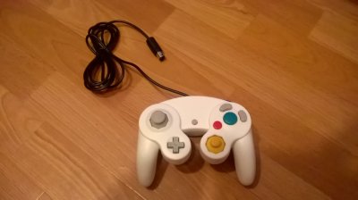 Pad do Gamecube'a. Nowy.