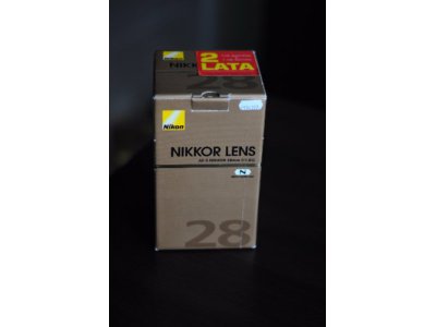 Pudełko po obiektywie Nikon Nikkor AF-S 28mm f/1.8