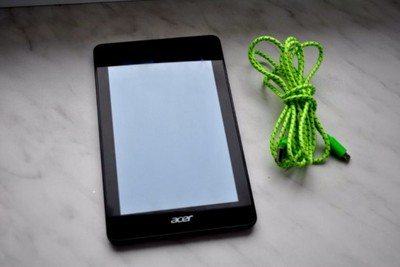 Tablet Acer Iconia B1-730HD 8GB Sprawny +pokrowiec