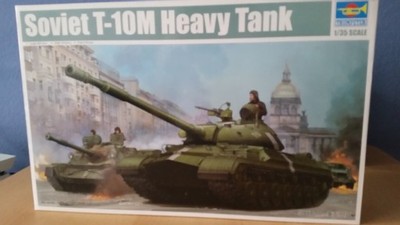 1:35 Soviet T-10M Heavy Tank TRUMPETER 05546