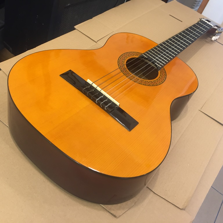 Gitara klasyczna ROSARIO C6 3/4 jak nowa POKROWIEC - 7015492855 - oficjalne  archiwum Allegro