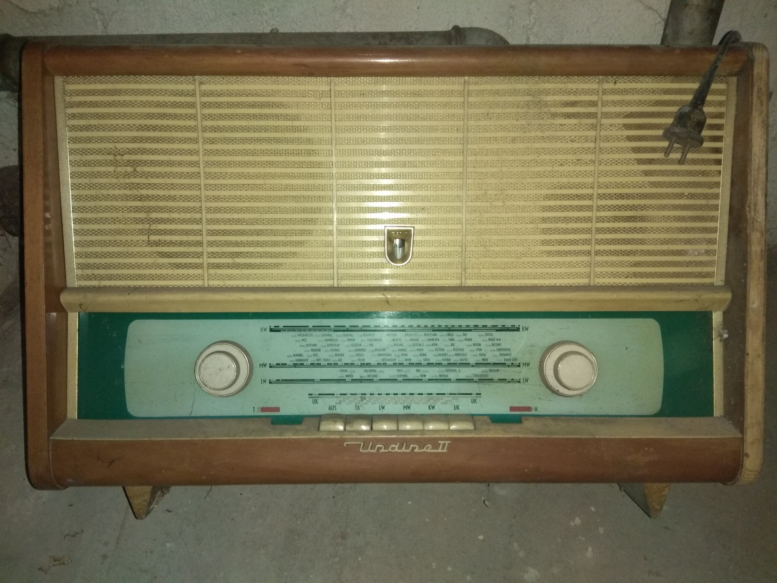 Stare niemieckie radio Undine II - 7054648405 - oficjalne archiwum Allegro