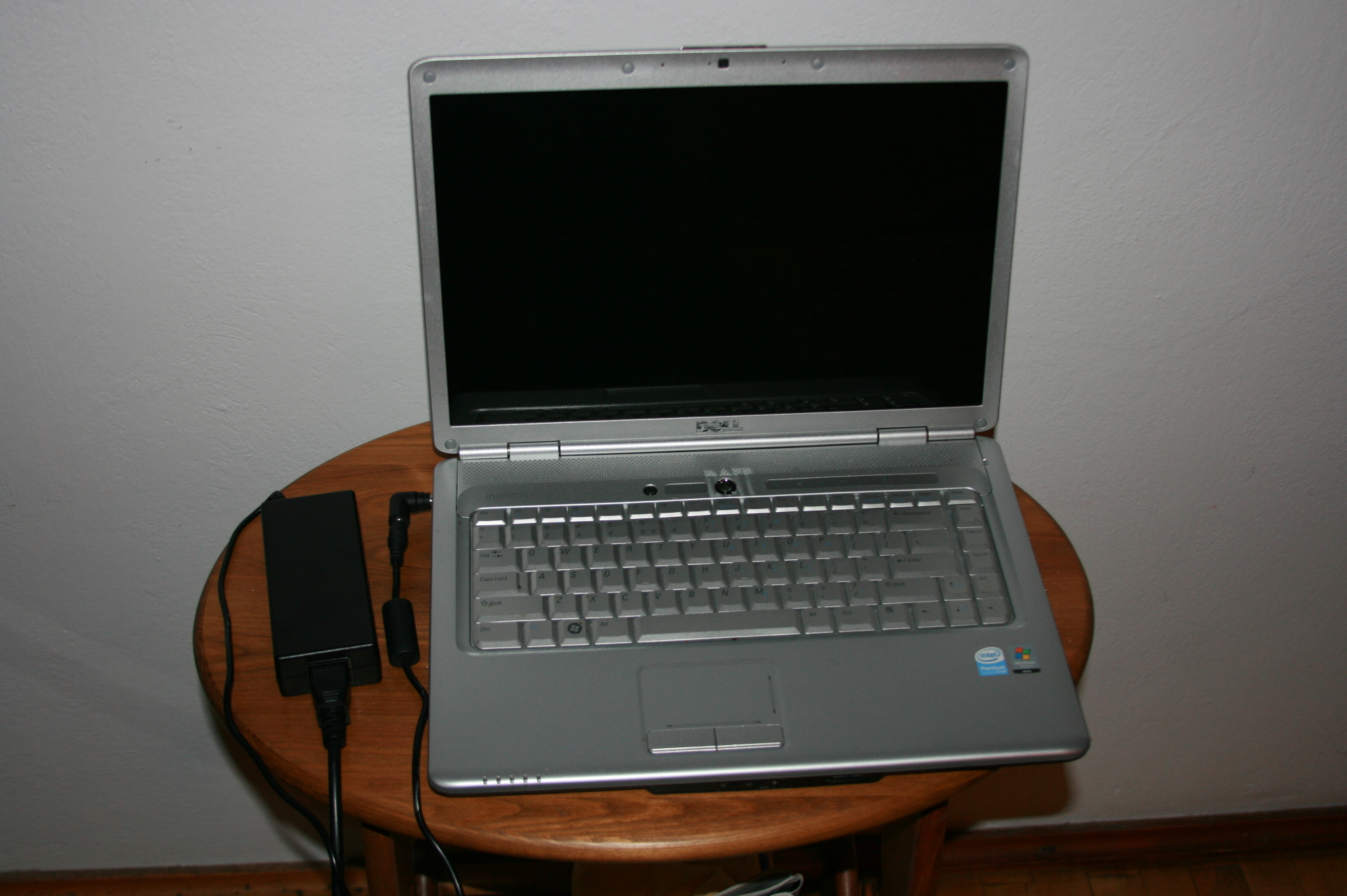 Laptop, używany, Dell Inspiron 1525