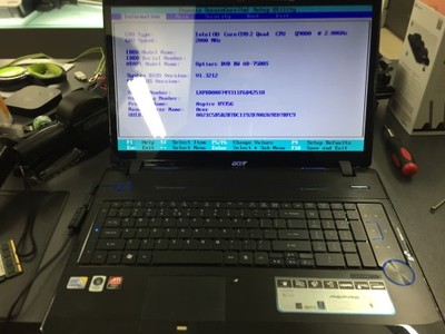 laptop Acer 18,4 Full hd Quad core- 25