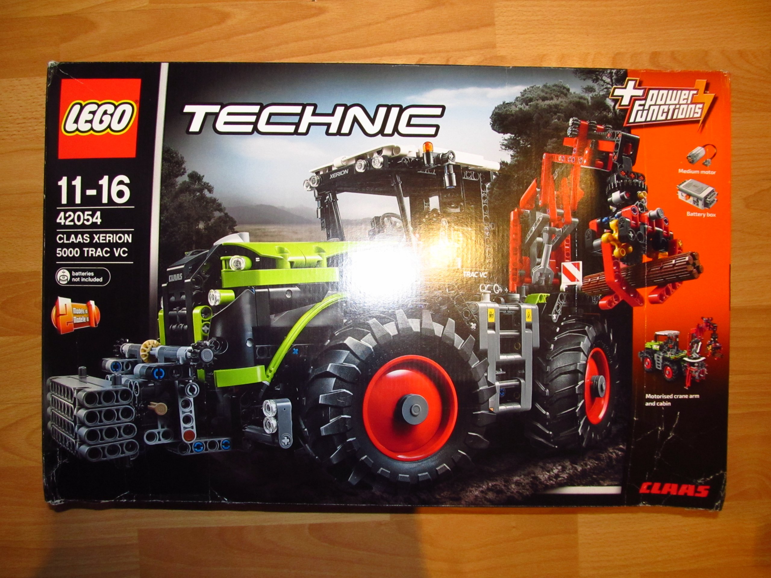 LEGO Technic CLAAS XERION 5000 TRAC 42054