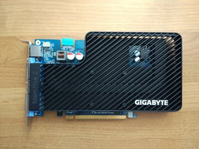 Gigabyte GeForce 8600GT 256MB Silent-Pipe II - 6515888623 - oficjalne  archiwum Allegro