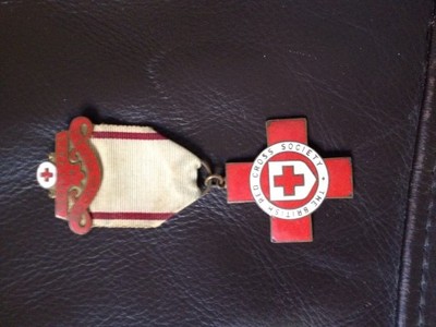 angielski medal czerwonego krzyża sygnowany iminny