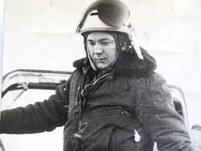 Pilot bitewny MIG po locie. Soviet Air Force 70-ch