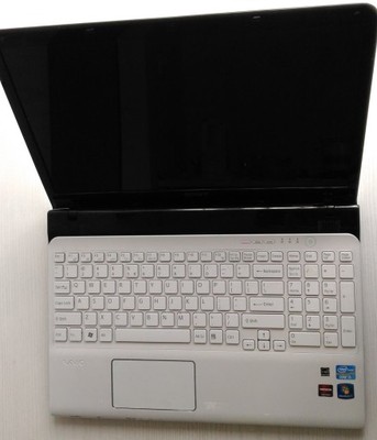 Laptop SONY VAIO SVE151C11M - 6812569140 - oficjalne archiwum Allegro