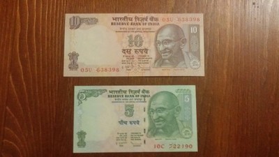 Indie banknoty 5 i 10 Rupii, stan UNC
