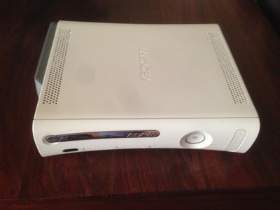 Xbox 360 Dysk 250, zestaw gier w pakiecie