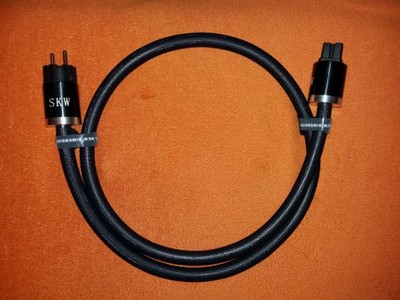 Kabel zasilający Furutech FP-3TS762 z wtykami SKW