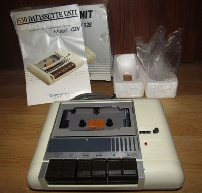 Fabrycznie nowy magnetofon 1530 Commodore 64/128