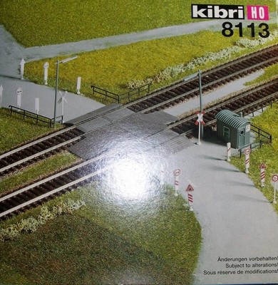 KIBRI 8113 H0 Przejazd kolejowy bez zapor
