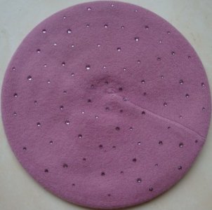 Fans Caps - nowy różowy beret (akryl+kaszmir)