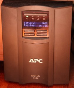 Zasilacz awaryjny APC Smart-UPS SMT1500