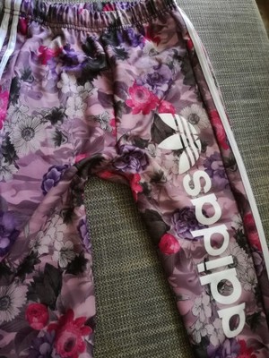 spodnie Adidas floral s m dresowe kwiaty - 6864355675 - oficjalne archiwum  Allegro