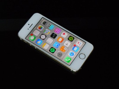 Apple iPhone 5S 16GB GOLD / KOMPLET / EarPods PL