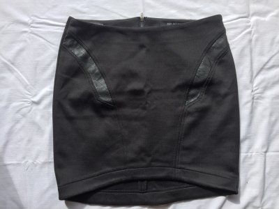 Zestaw spódnica + bluzki, sweterki 40